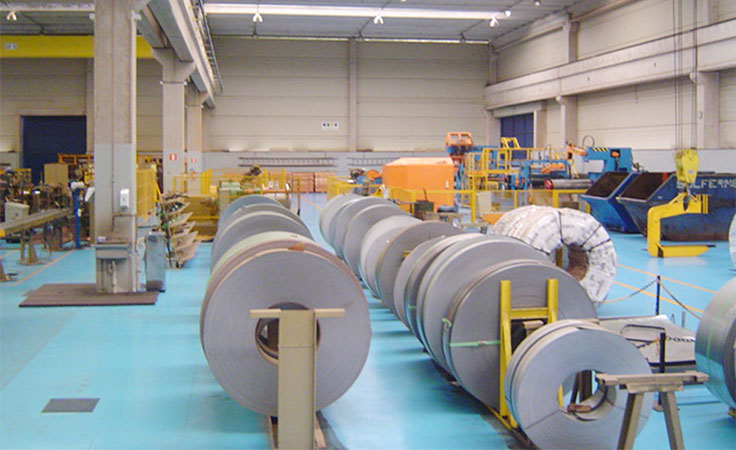Partial view of the rolls and coils stock